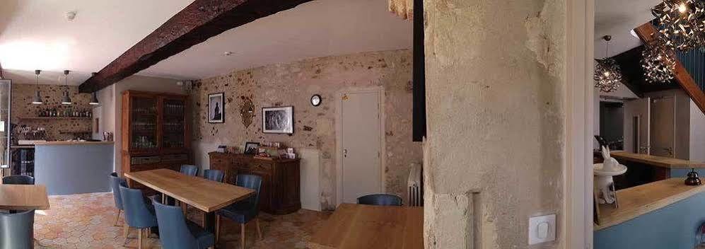 Logis - Auberge De L'Abbaye Thiron-Gardais Exteriér fotografie